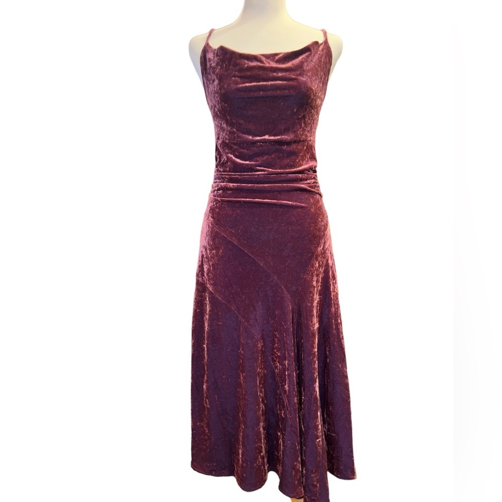 Le Chateau Dress  Size Medium